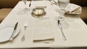 旅行先での食事予約はネット予約がおすすめ！な3つの理由